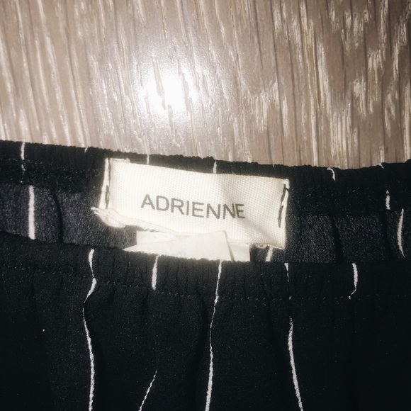 FINAL PRICE DROP🆘‼️Off the shoulder top - Picture 3 of 3